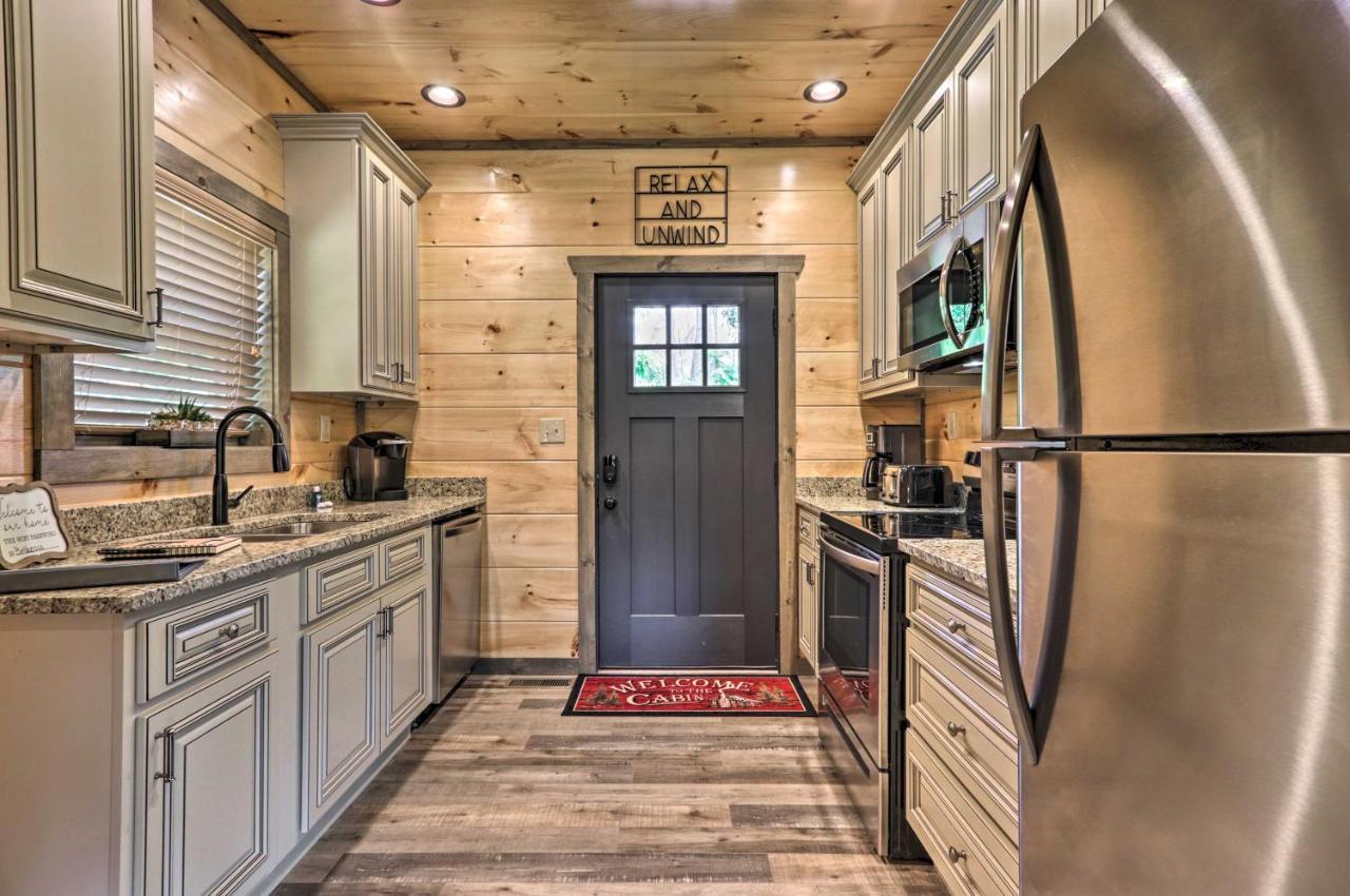 Modern Cabin With Hot Tub And Game Room In Gatlinburg! Екстериор снимка