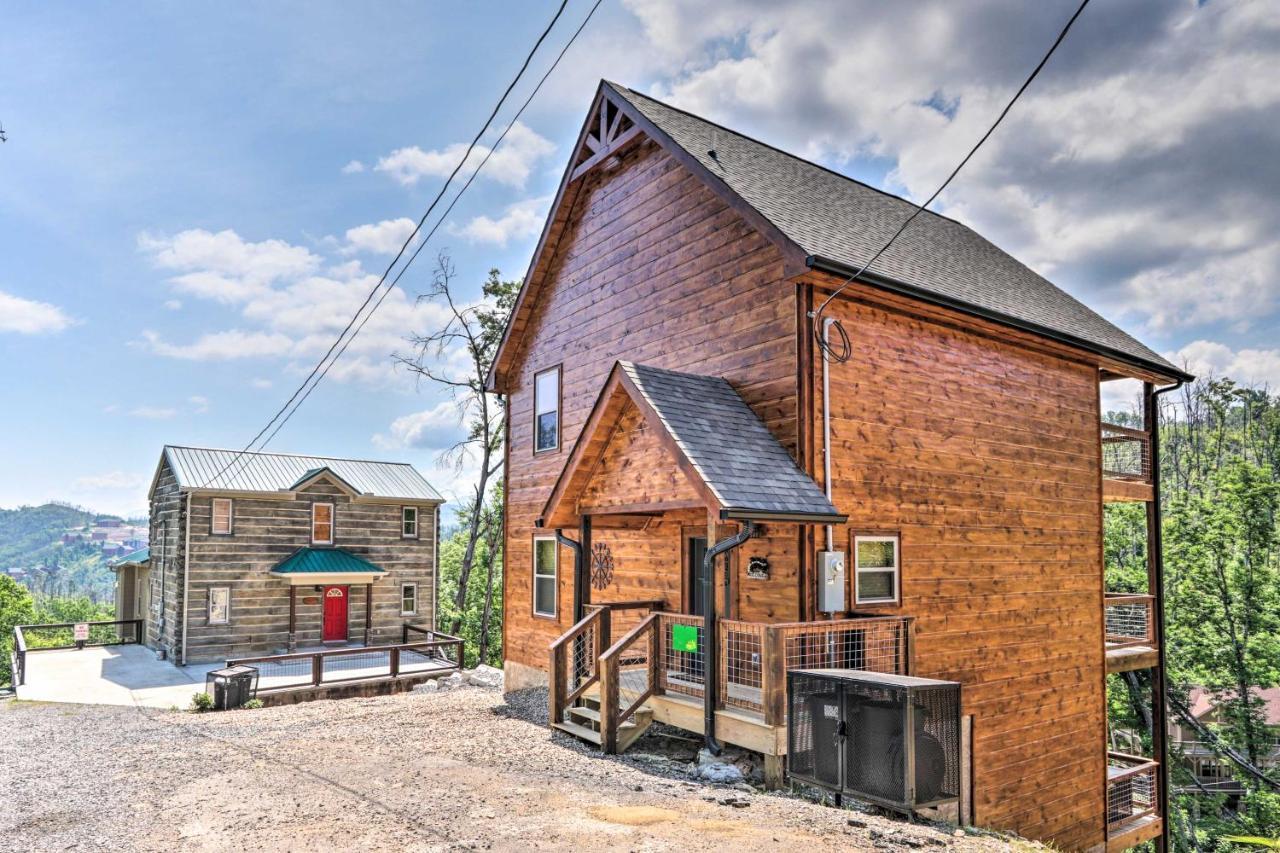 Modern Cabin With Hot Tub And Game Room In Gatlinburg! Екстериор снимка